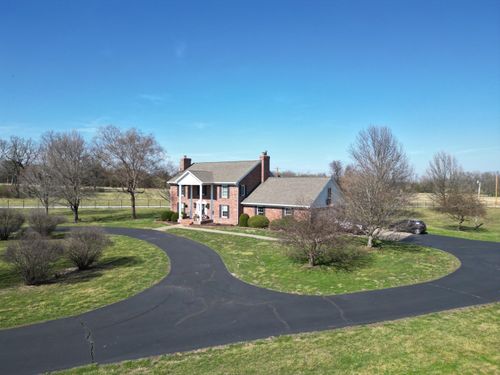 13660 Farm Road 1090, Cassville, MO, 65625-7142 | Card Image