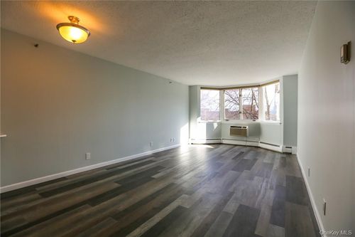 apt-2e-14 Nosband Ave, White Plains, NY, 10605-2074 | Card Image