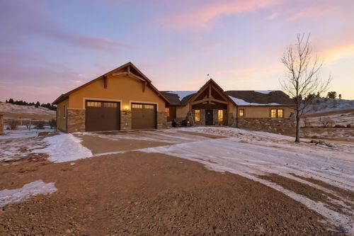 10226 Buena Vista Ln, Belle Fourche, SD, 57717-6226 | Card Image