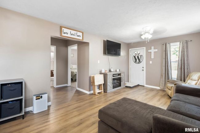 100 E Adams St, House other with 2 bedrooms, 1 bathrooms and null parking in Du Quoin IL | Image 7