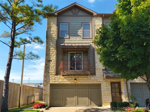 1331 41st Pl, Tulsa, OK, 74105-4035 | Card Image
