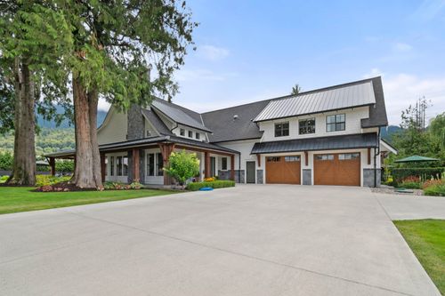 9586 Mcmillan Rd, Rosedale, BC, V0X1X2 | Card Image