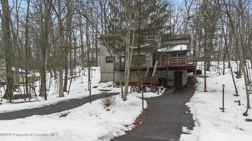 259 Sandlewood Dr, East Stroudsburg, PA, 18301-7301 | Card Image
