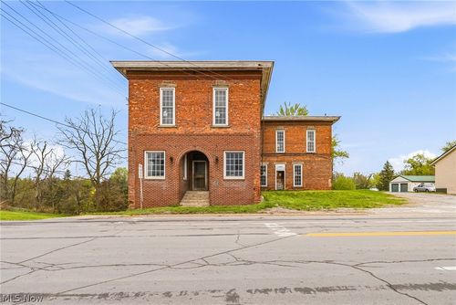 2699 E Center St, Conneaut, OH, 44030 | Card Image