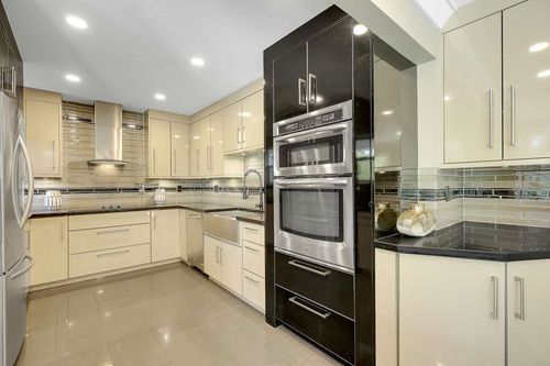 15092 73 Ave, Surrey, BC, V3S7A7 | Card Image