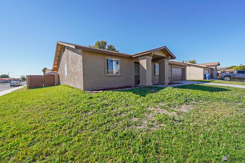 2907 W 29th Ln, Yuma, AZ, 85364-6974 | Card Image