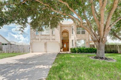 3023 Sedgeborough Drive, House other with 4 bedrooms, 3 bathrooms and null parking in Houston TX | Image 2