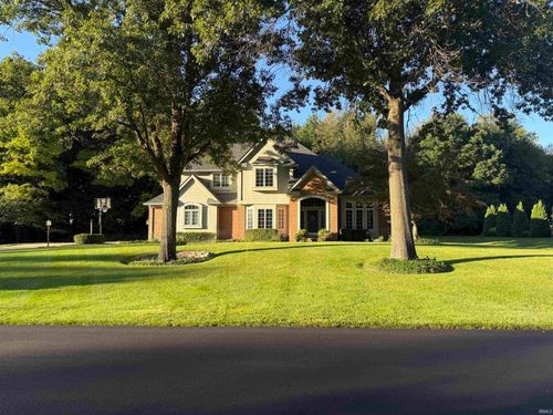 10070 Butternut Dr, Middlebury, IN, 46540-9492 | Card Image