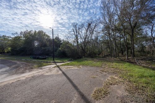 06 Baker St, Hempstead, TX, 77445 | Card Image