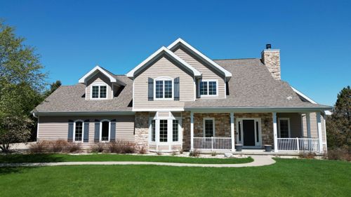 7588 Baltic Dr, Verona, WI, 53593-8004 | Card Image