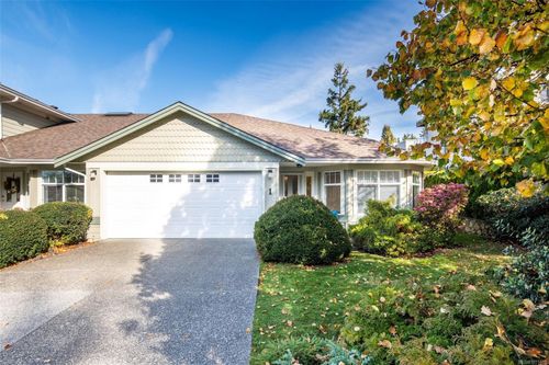 1-126 Hallowell Rd, View Royal, BC, V9A7K2 | Card Image