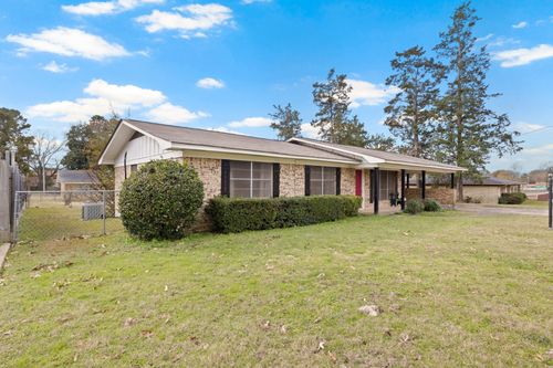 605 W Campbell Rd, Linden, TX, 75563-5571 | Card Image