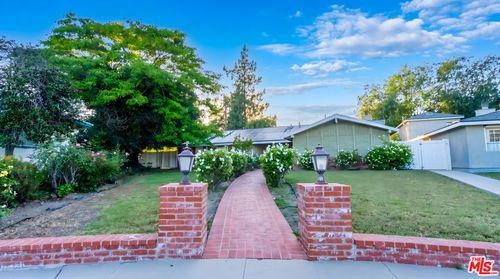 18445 Los Alimos St, Porter Ranch, CA, 91326-3217 | Card Image