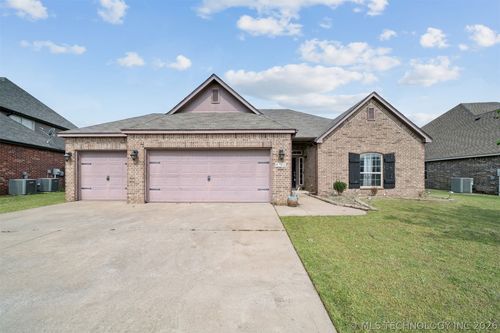 4702 S 186th East Ave, Tulsa, OK, 74134-7246 | Card Image