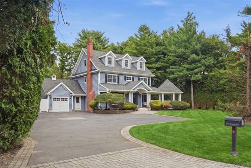 65 E Rogues Path, Huntington Station, NY, 11746-2737 | Card Image