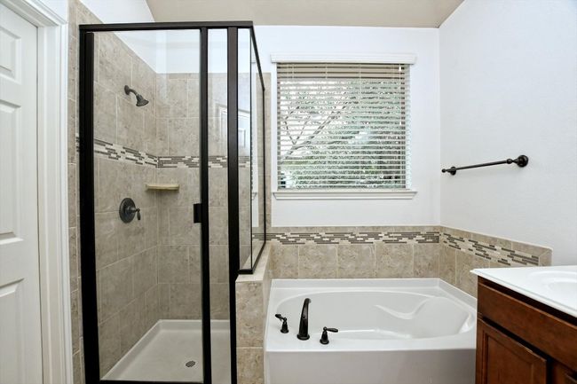 2213 Lookout Range Dr, House other with 4 bedrooms, 2 bathrooms and 2 parking in Leander TX | Image 20