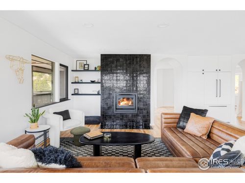 319 S Peak Rd, Boulder, CO, 80302-9268 | Card Image