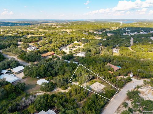 651 Valley Rdg, Canyon Lake, TX, 78133-4968 | Card Image