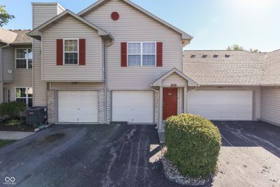 3015 Wildcat Lane, Condo with 3 bedrooms, 2 bathrooms and null parking in Indianapolis IN | Image 1