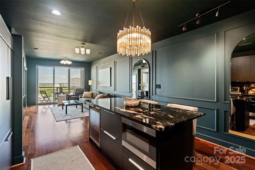 unit-1301-333 W Trade St, Charlotte, NC, 28202-1949 | Card Image