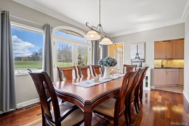 Dining room. | Image 14