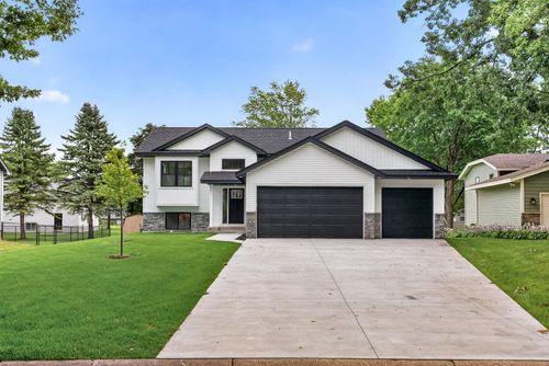 10717 Lincoln St Ne, Blaine, MN, 55434-3761 | Card Image