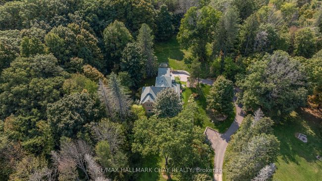 4950 Penetanguishene Rd, House other with 4 bedrooms, 3 bathrooms and 10 parking in Hillsdale ON | Image 46