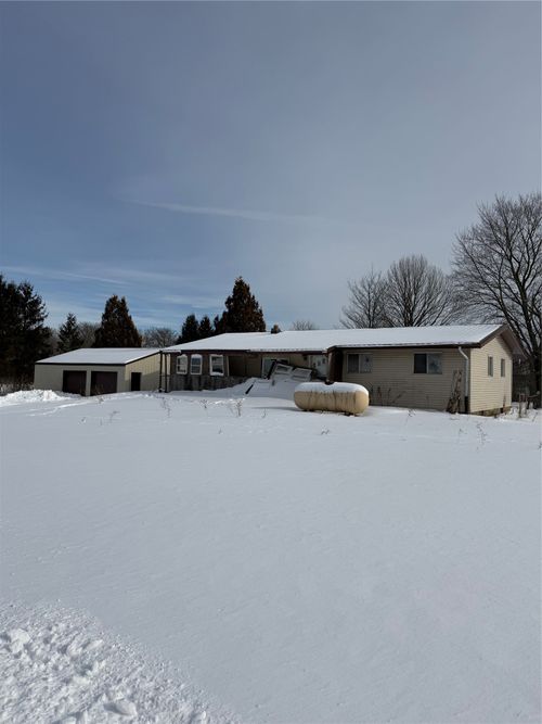 8751 Crossingville Rd, Albion, PA, 16401-8905 | Card Image
