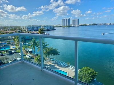 803 - 2841 Ne 163rd St, Condo with 2 bedrooms, 2 bathrooms and null parking in North Miami Beach FL | Image 3