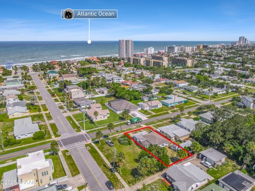 1517 N Grandview Ave, Daytona Beach, FL, 32118-3515 | Card Image