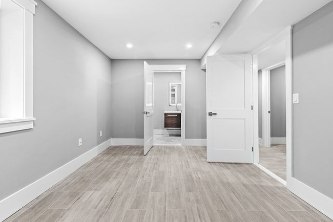 1 - 27 Central Rd, Condo with 4 bedrooms, 3 bathrooms and null parking in Somerville MA | Image 37