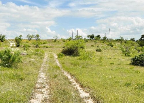 109 Comanche Hills Dr, Comanche, TX, 76442-1699 | Card Image