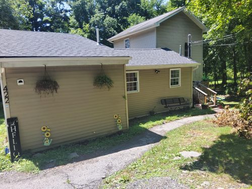 422 Spring St, Monroe, NY, 10950-3667 | Card Image