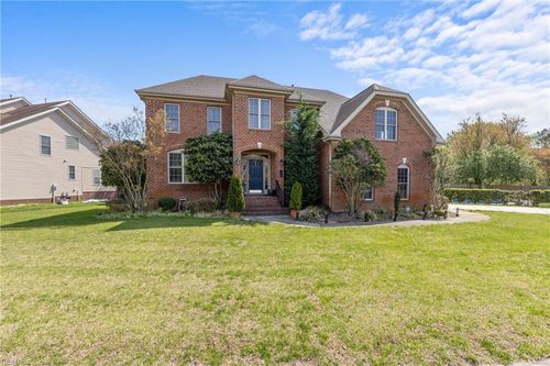 600 Hunts Pointe Dr, Virginia Beach, VA, 23464-1936 | Card Image