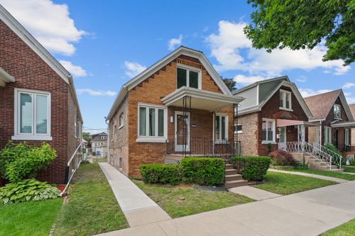 4948 S Tripp Ave, Chicago, IL, 60632-4519 | Card Image