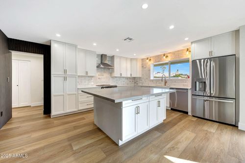 3526 N 85th St, Scottsdale, AZ, 85251-5900 | Card Image