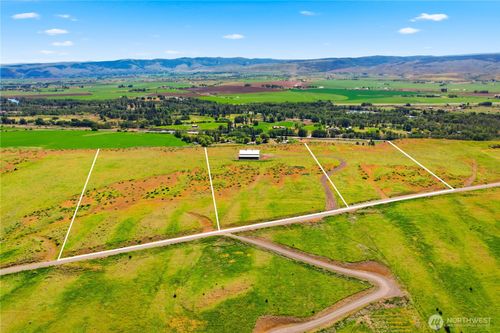 920 Sundance Ln, Ellensburg, WA, 98926-1200 | Card Image