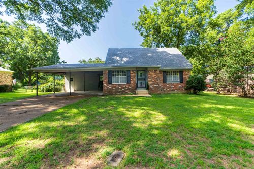 230 Lexington Dr, Forrest City, AR, 72335-2162 | Card Image