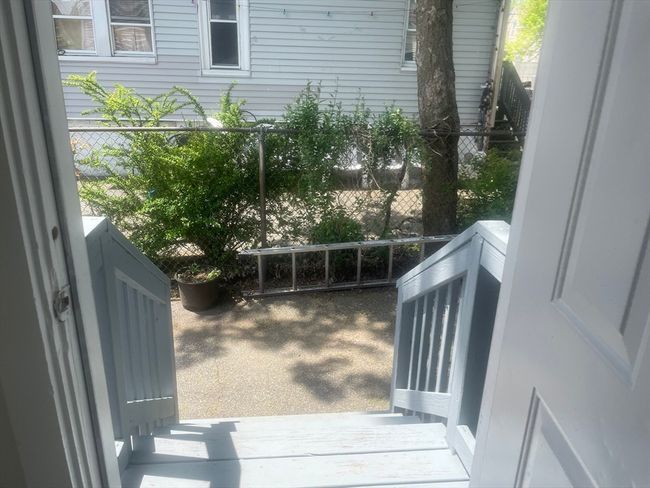171 Chatham St, Home with 6 bedrooms, 2 bathrooms and 2 parking in Lynn MA | Image 26