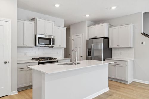 10312 Birchwood Cir, Victoria, MN, 55318-7455 | Card Image
