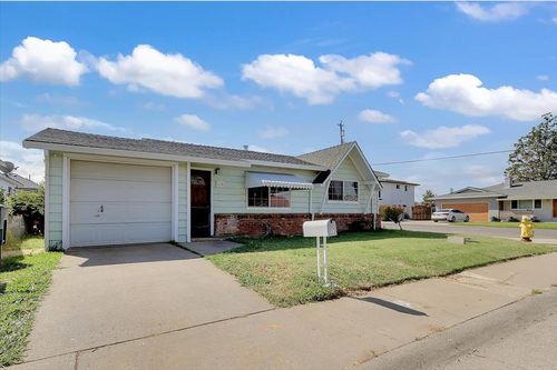 615 3rd St, Wheatland, CA, 95692-9460 | Card Image