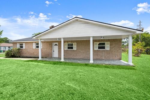 5 E Cleveland St, Baytown, TX, 77520-7106 | Card Image