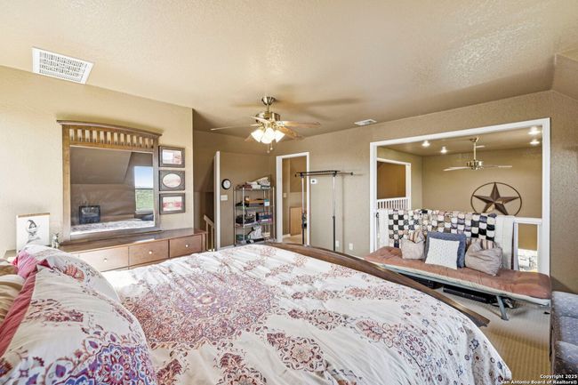 5014 Bump Gate Rd, House other with 3 bedrooms, 2 bathrooms and null parking in Pipe Creek TX | Image 21