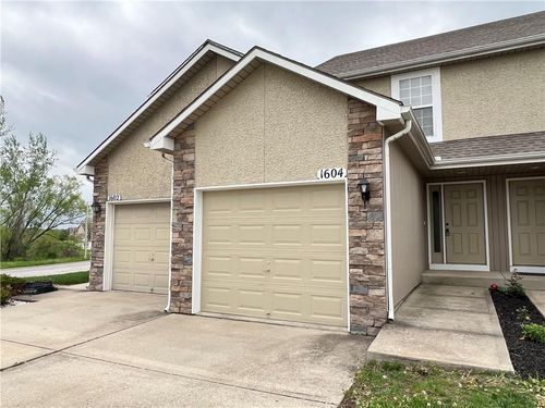 1604 128th St, Kansas City, KS, 66109-4338 | Card Image
