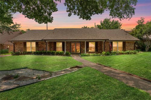 1317 Broadmoor Ln, Irving, TX, 75061-4500 | Card Image