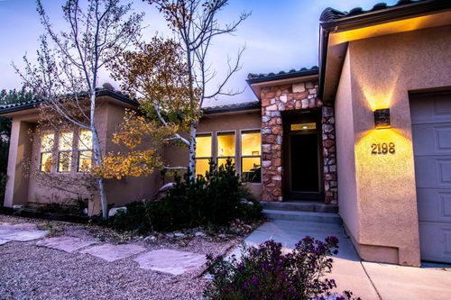 2198 S Chekshani Clf, New Harmony, UT, 84757-5157 | Card Image