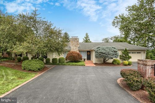 2840 Sunset Dr, CAMP HILL, PA, 17011-1631 | Card Image