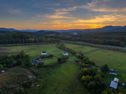 2276 Little Calf Pasture Hwy, SWOOPE, VA, 24479 | Card Image