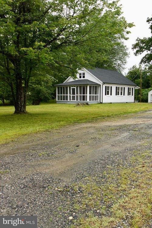 7244 Fredericksburg Tpke, WOODFORD, VA, 22580-3429 | Card Image