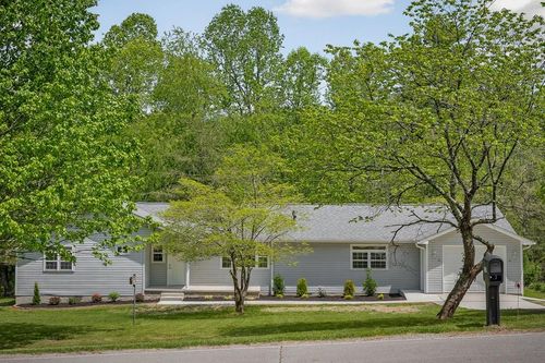 260 Yonside Dr, Sparta, TN, 38583-8131 | Card Image